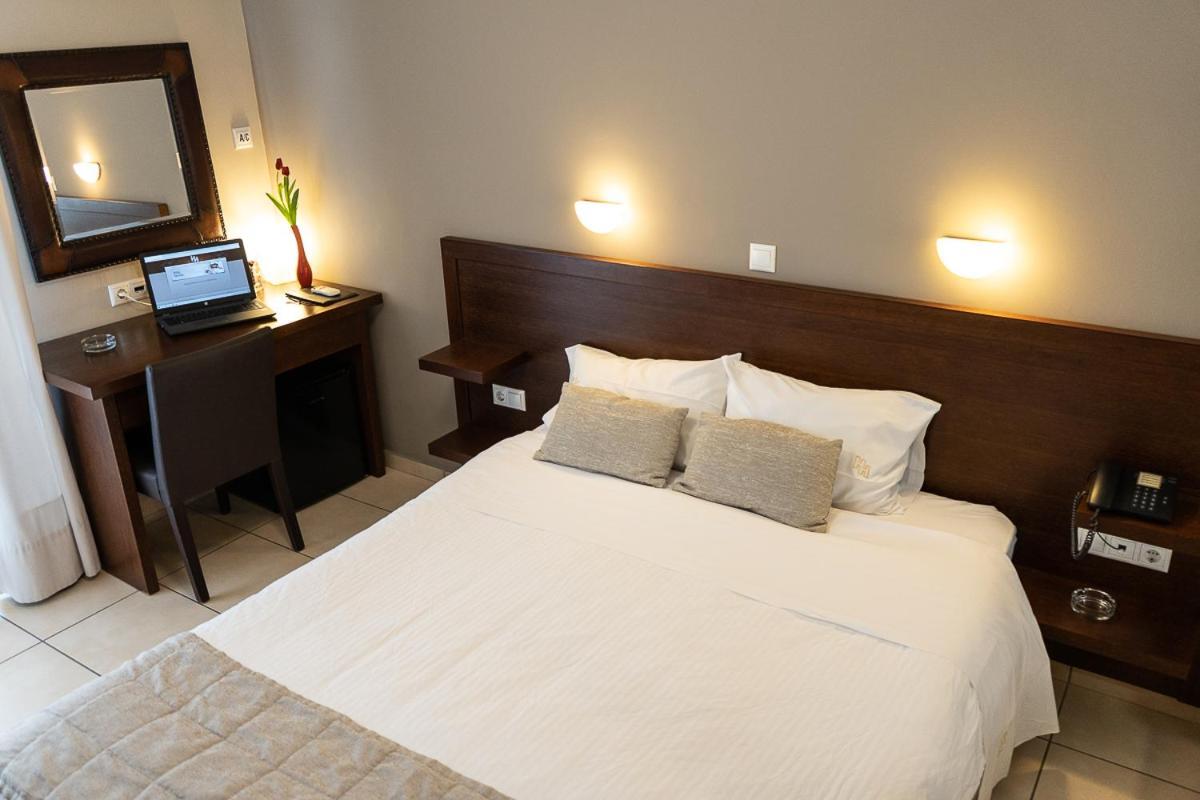 Hotel Hill *